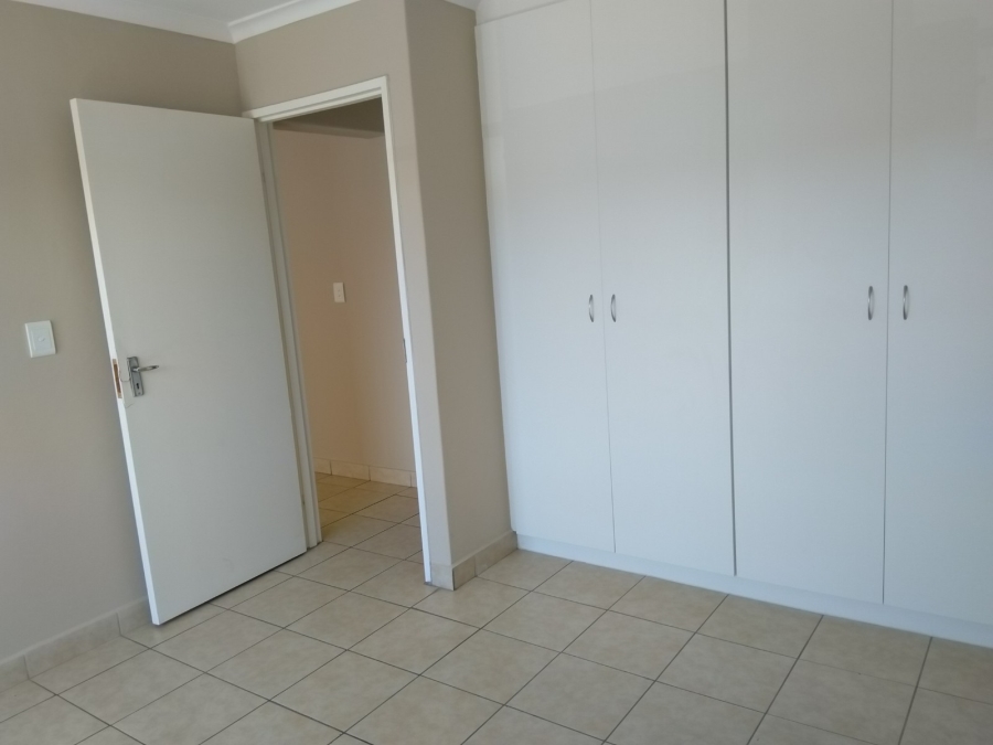 To Let 2 Bedroom Property for Rent in Burgundy Estate Western Cape